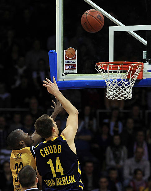 教练发生冲 教练发生冲