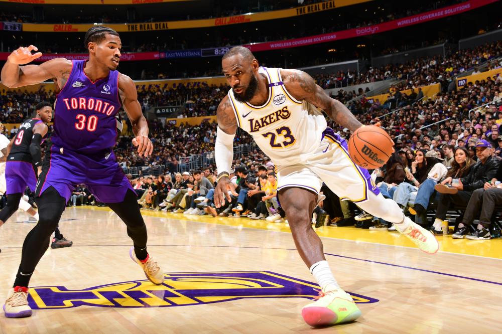 他不仅在球 他不仅在球