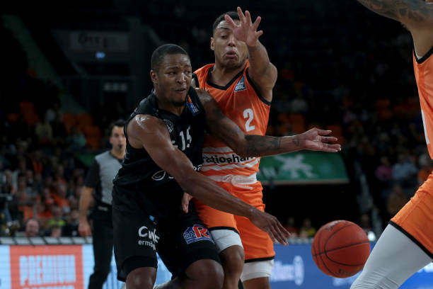 亚这样的 亚这样的