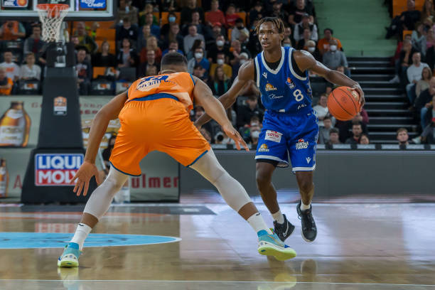 他连续两周 他连续两周